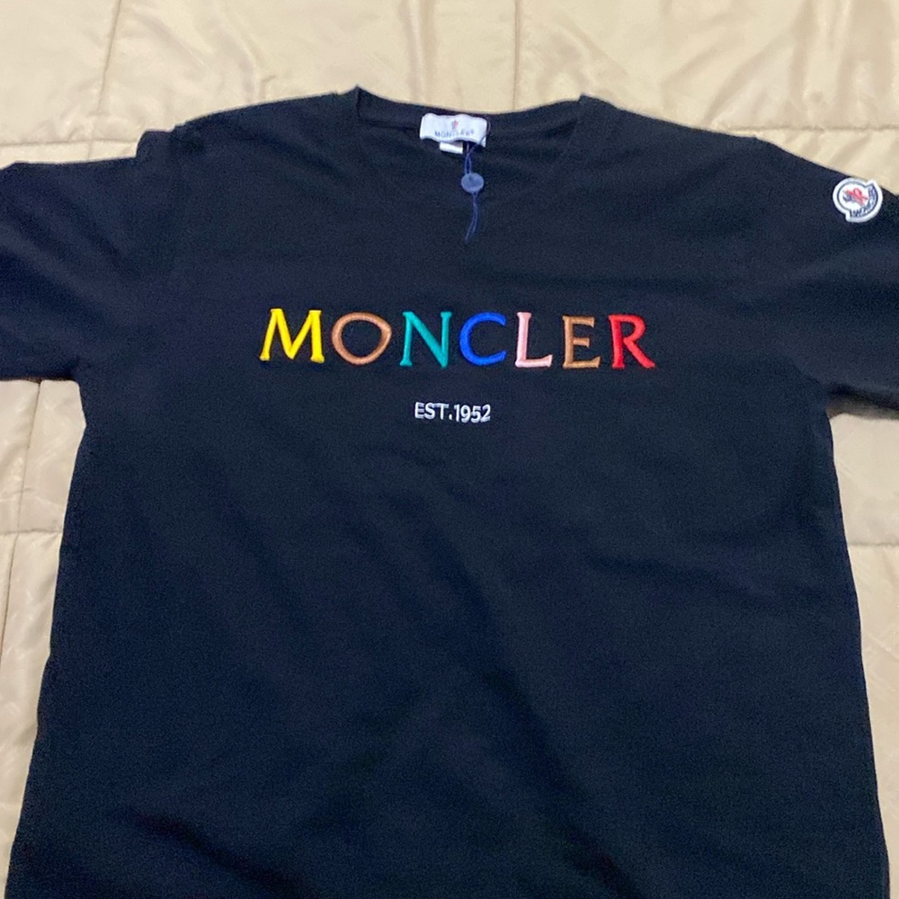 Moncler T shirt
